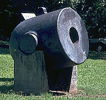 An improperly mounted Yankee cannon pretending to be part of Grand Gulf's defenses